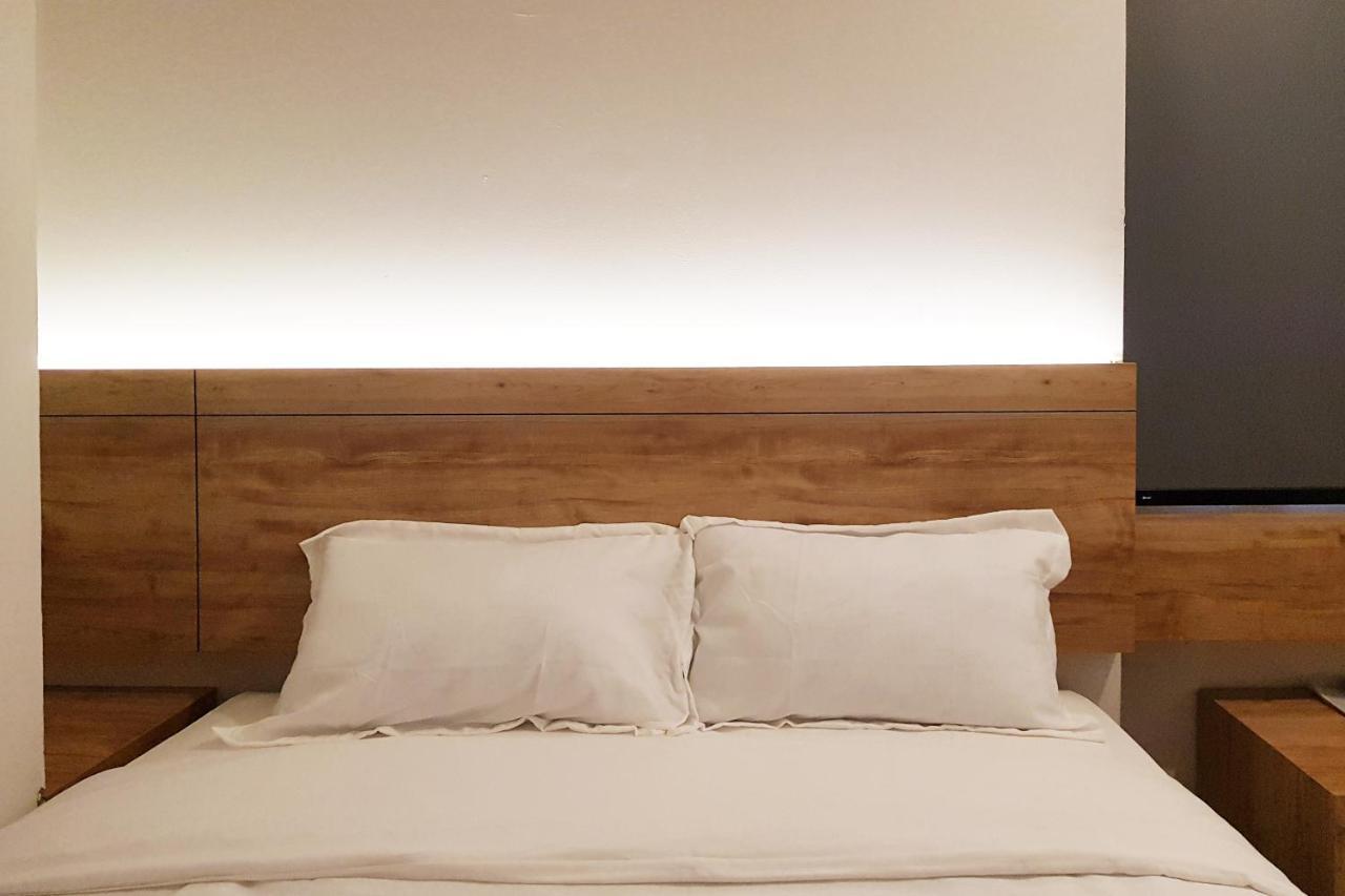 Oyo 90015 Platinum Guest House Medan Ngoại thất bức ảnh