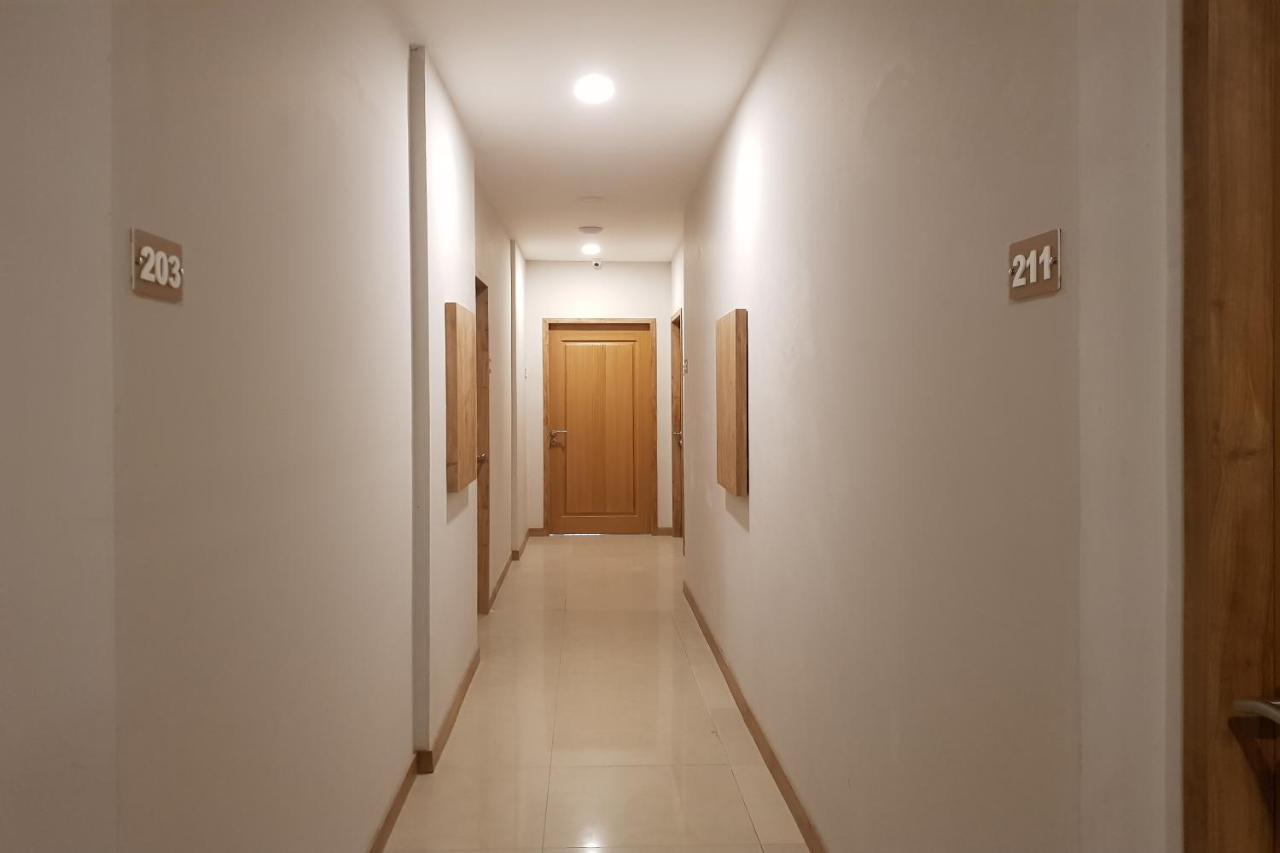 Oyo 90015 Platinum Guest House Medan Ngoại thất bức ảnh