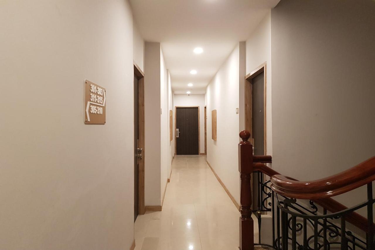 Oyo 90015 Platinum Guest House Medan Ngoại thất bức ảnh